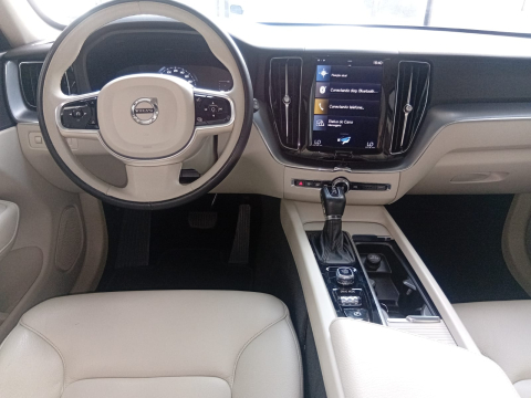 Volvo VOLVO XC60 T5 MOMENTUM  2.0 245CV 2018