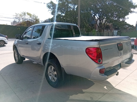 Mitsubishi  L200 3.2 TRITON 2013