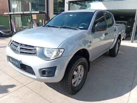 Mitsubishi  L200 3.2 TRITON 2013