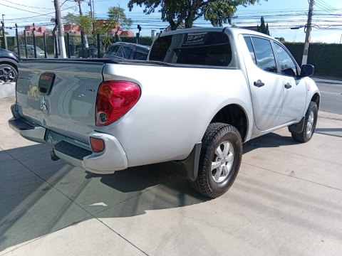 Mitsubishi  L200 3.2 TRITON 2013