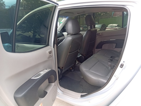 Mitsubishi  L200 3.2 TRITON 2013