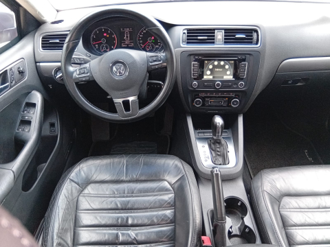 Volkswagen JETTA 2.0 TURBO 2012 200CV 2012